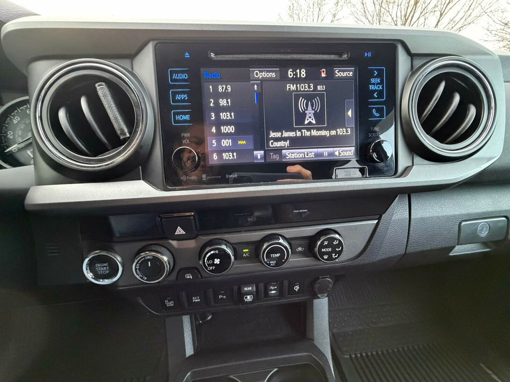 2018 Toyota Tacoma TRD Off Road Package, 6" Lift Kit, Fuel Wheels, Technology Pack - 23000734 - 31