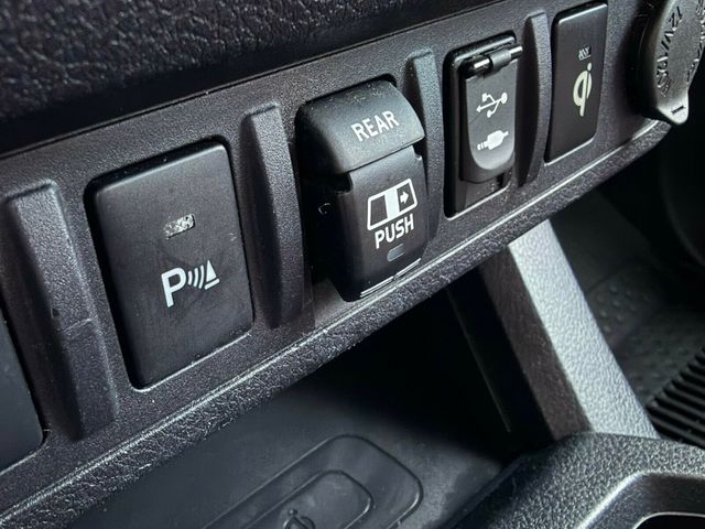 2018 Toyota Tacoma TRD Off Road Package, 6" Lift Kit, Fuel Wheels, Technology Pack - 23000734 - 33