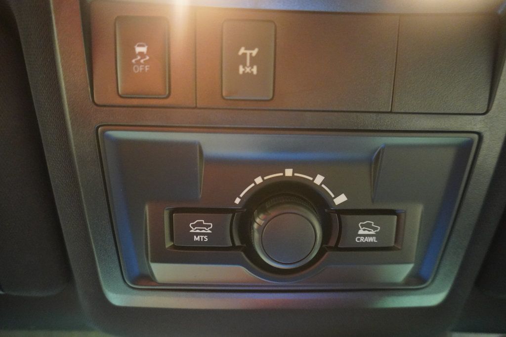2018 Toyota Tacoma TRD Pro Double Cab V6 4x4 photo 9