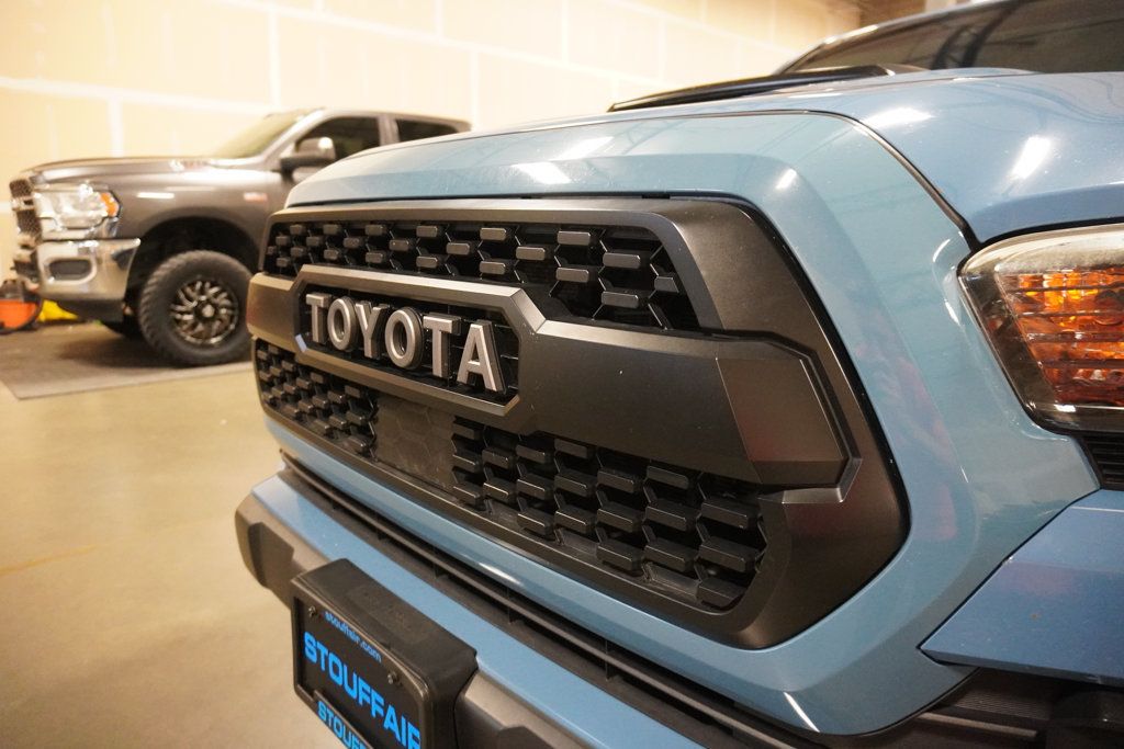 2018 Toyota Tacoma TRD Pro Double Cab V6 4x4 photo 14