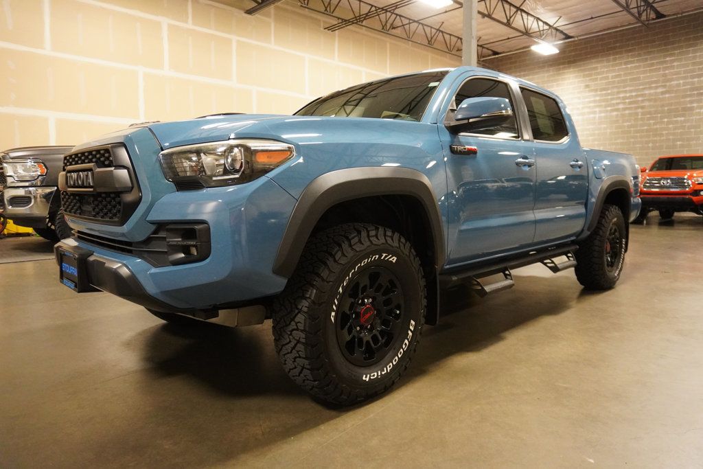 2018 Toyota Tacoma TRD Pro Double Cab V6 4x4 photo 2