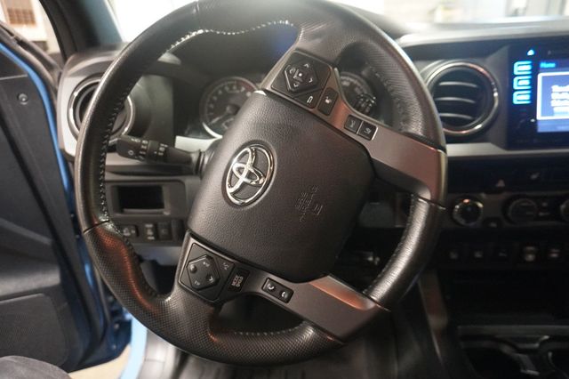 2018 Toyota Tacoma TRD Pro Double Cab 5' Bed V6 4x4 Automatic - 22966756 - 9