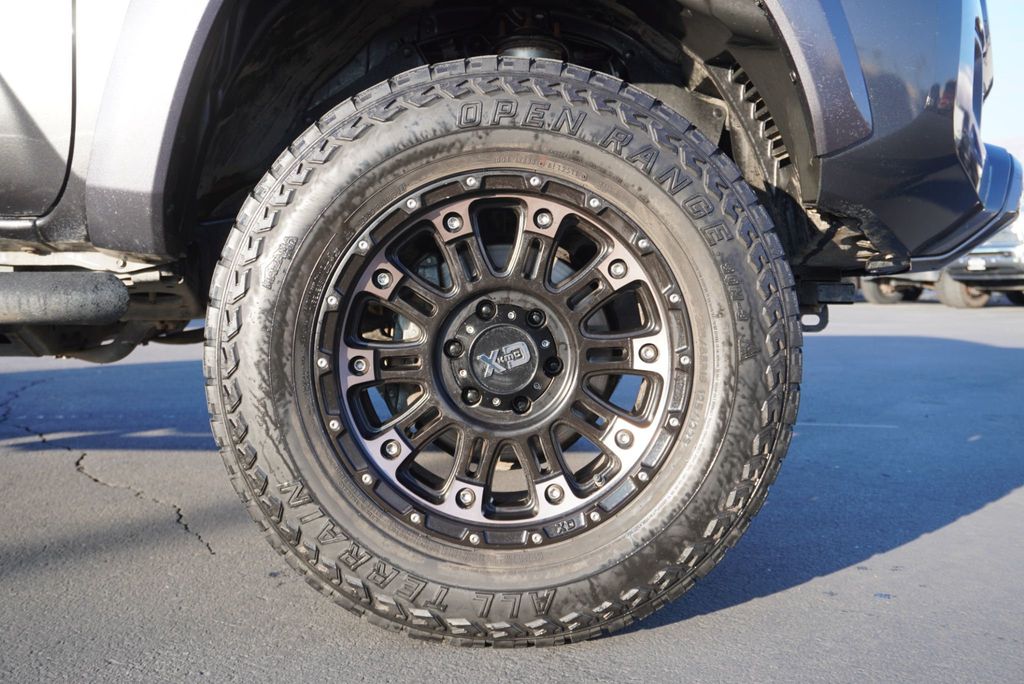 2018 Toyota Tacoma TRD SPORT - 22950515 - 15