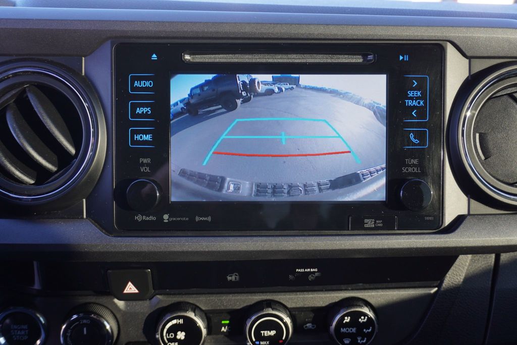 2018 Toyota Tacoma TRD SPORT - 22950515 - 35