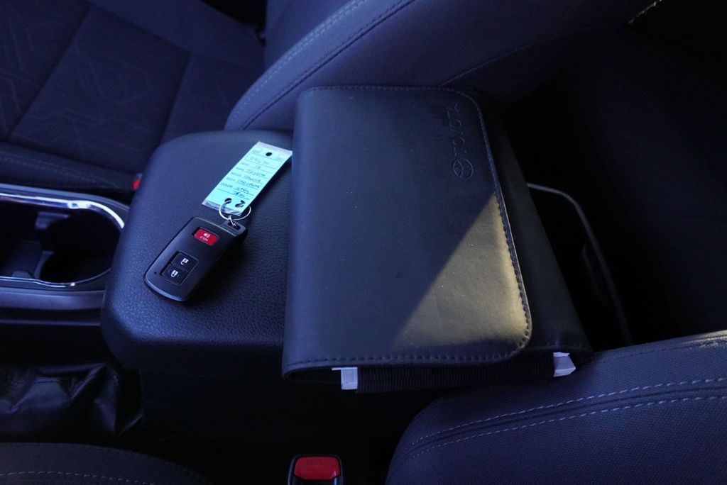 2018 Toyota Tacoma TRD SPORT - 22950515 - 39