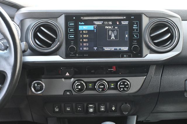 2018 Toyota Tacoma TRD Sport Double Cab - 23059836 - 13