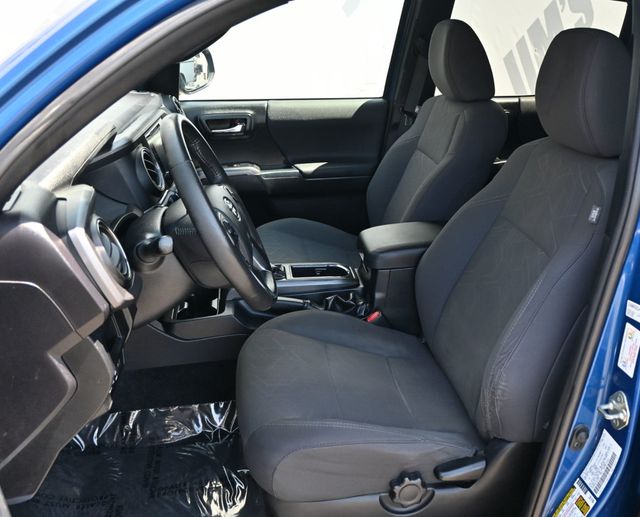 2018 Toyota Tacoma TRD Sport Double Cab - 23059836 - 16