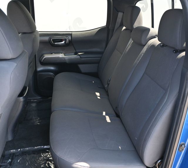 2018 Toyota Tacoma TRD Sport Double Cab - 23059836 - 17