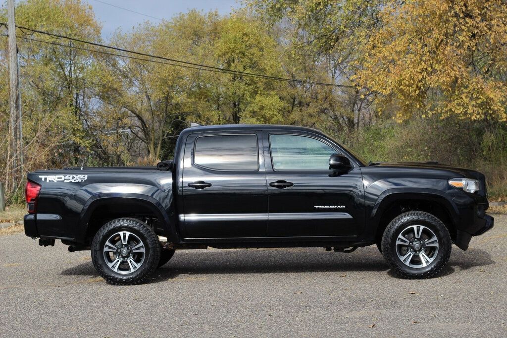 2018 Toyota Tacoma SR5 TRD Pro Sport photo 2