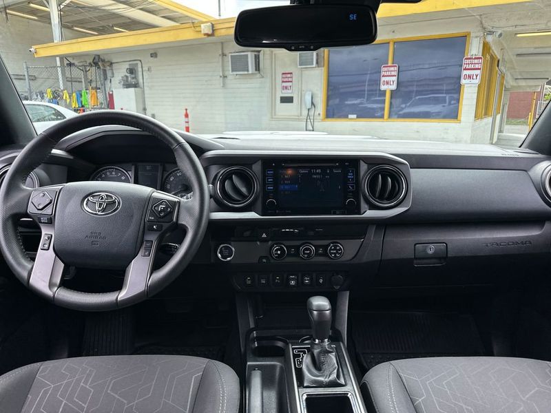 2018 Toyota Tacoma TRD Sport Double Cab 5' Bed V6 4x2 Automatic - 22950225 - 12