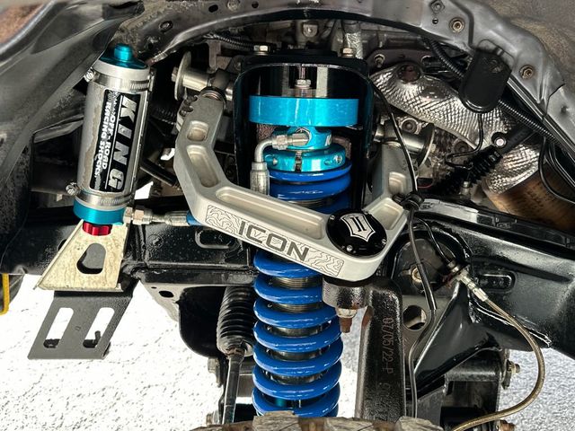 2018 Toyota Tacoma TRD Sport Double Cab 5' Bed V6 4x2 Automatic - 22968306 - 11