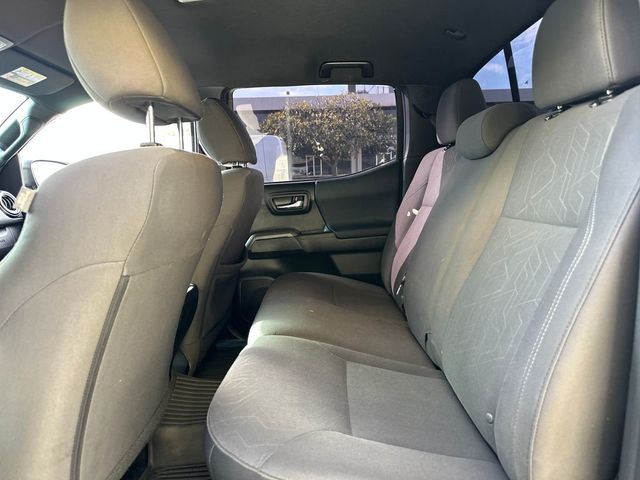 2018 Toyota Tacoma TRD Sport Double Cab 5' Bed V6 4x2 Automatic - 22968306 - 15