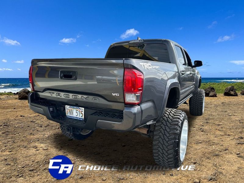 2018 Toyota Tacoma TRD Sport Double Cab 5' Bed V6 4x2 Automatic - 22968306 - 6