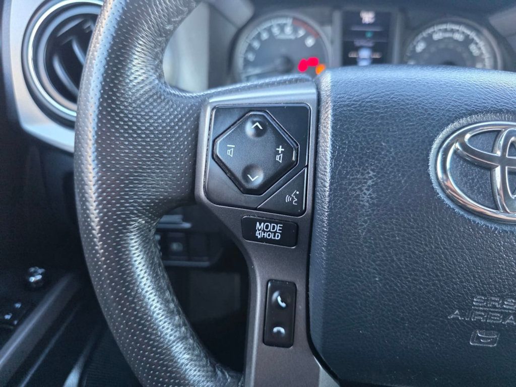 2018 Toyota Tacoma TRD Sport Double Cab 5' Bed V6 4x2 Automatic - 22971867 - 12