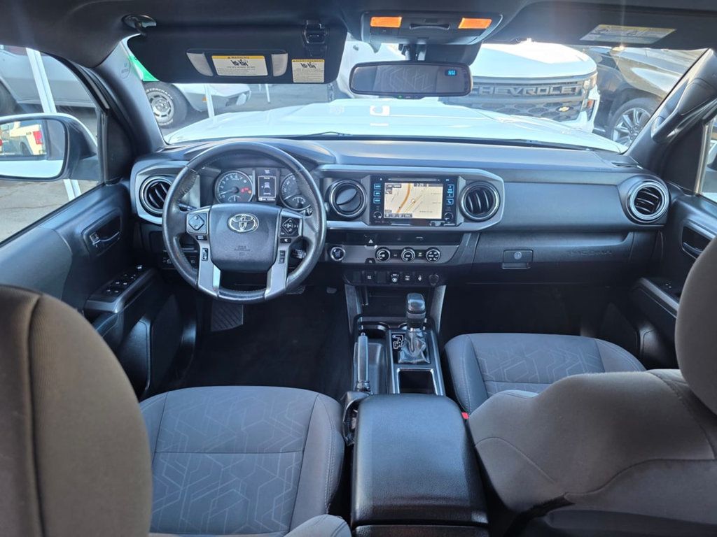 2018 Toyota Tacoma TRD Sport Double Cab 5' Bed V6 4x2 Automatic - 22971867 - 20