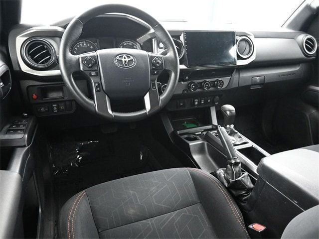 2018 Toyota Tacoma TRD Sport Double Cab 5' Bed V6 4x2 Automatic - 22948539 - 12