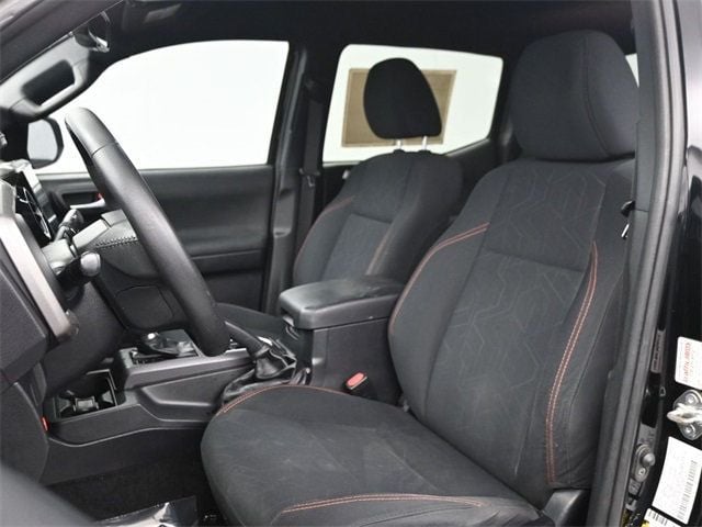 2018 Toyota Tacoma TRD Sport Double Cab 5' Bed V6 4x2 Automatic - 22948539 - 5