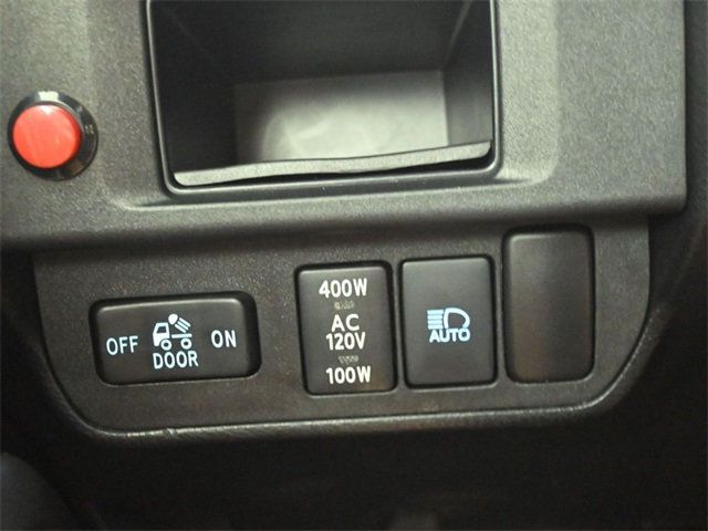 2018 Toyota Tacoma TRD Sport Double Cab 5' Bed V6 4x2 Automatic - 22951706 - 21