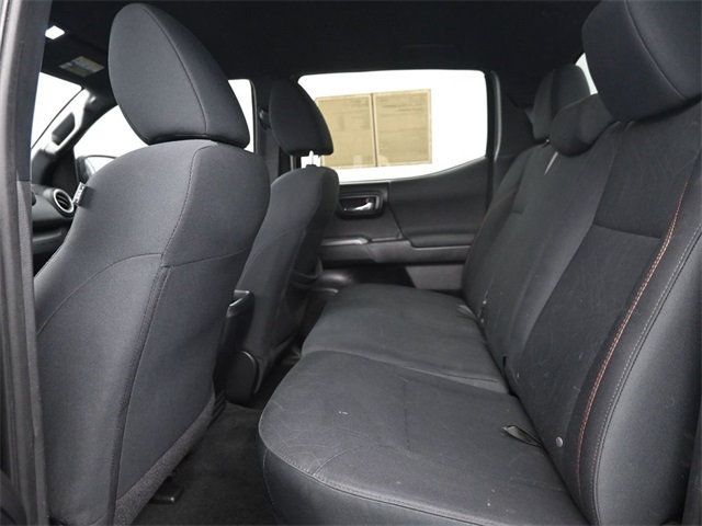 2018 Toyota Tacoma TRD Sport Double Cab 5' Bed V6 4x2 Automatic - 22951706 - 8