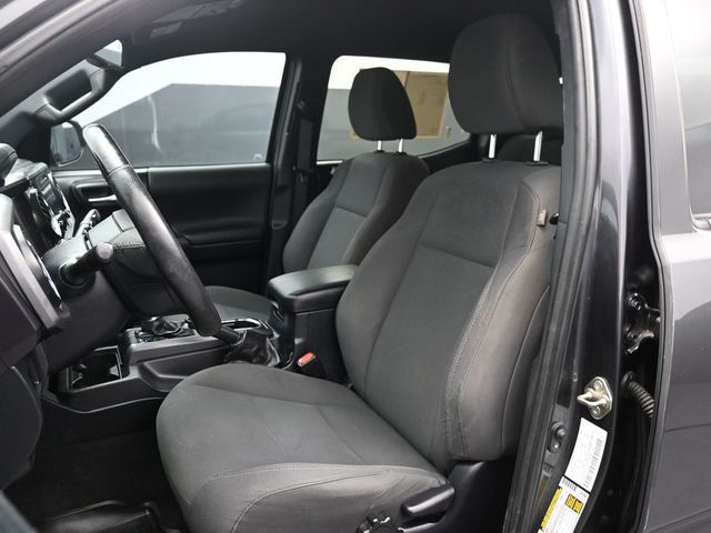 2018 Toyota Tacoma TRD Sport Double Cab 5' Bed V6 4x2 Automatic - 22954216 - 10