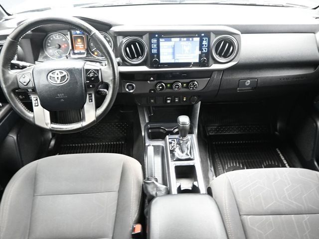 2018 Toyota Tacoma TRD Sport Double Cab 5' Bed V6 4x2 Automatic - 22954216 - 18