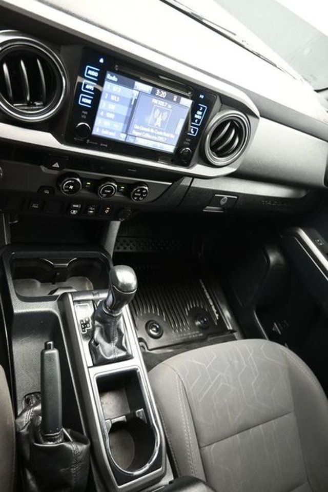 2018 Toyota Tacoma TRD Sport Double Cab 5' Bed V6 4x2 Automatic - 22954216 - 22