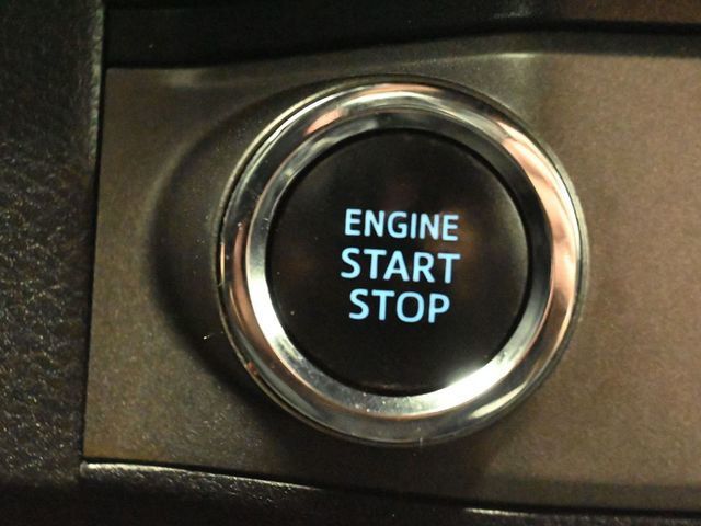 2018 Toyota Tacoma TRD Sport Double Cab 5' Bed V6 4x2 Automatic - 22954216 - 29