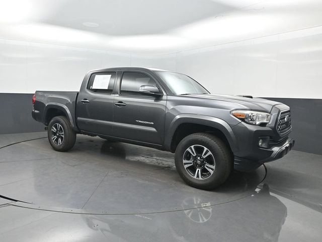 2018 Toyota Tacoma TRD Sport Double Cab 5' Bed V6 4x2 Automatic - 22954216 - 34