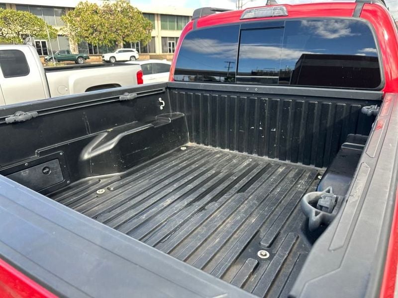 2018 Toyota Tacoma TRD Sport Double Cab 5' Bed V6 4x4 Automatic - 22936312 - 18