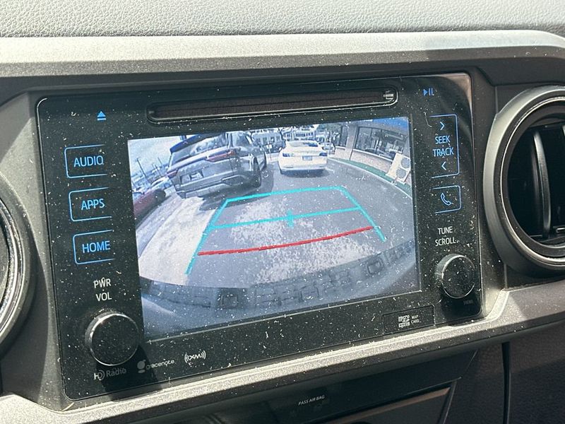2018 Toyota Tacoma TRD Sport Double Cab 5' Bed V6 4x4 Automatic - 23049900 - 17