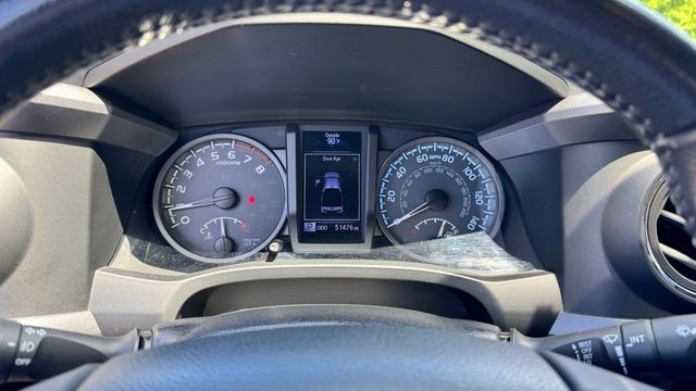 2018 Toyota Tacoma TRD Sport Double Cab 5' Bed V6 4x4 Automatic - 23040768 - 11