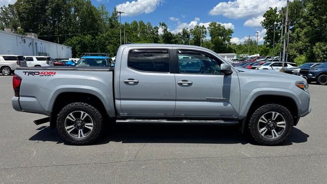 2018 Toyota Tacoma TRD Sport Double Cab 5' Bed V6 4x4 Automatic - 23040768 - 6