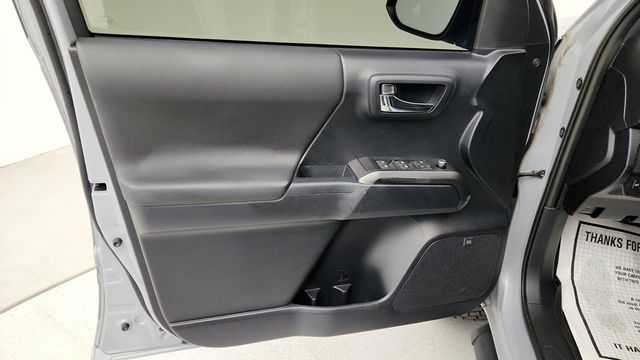 2018 Toyota Tacoma TRD Sport Double Cab 5' Bed V6 4x4 Automatic - 22943207 - 9