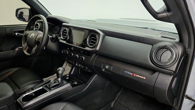 2018 Toyota Tacoma TRD Sport Double Cab 5' Bed V6 4x4 Automatic - 22943207 - 23