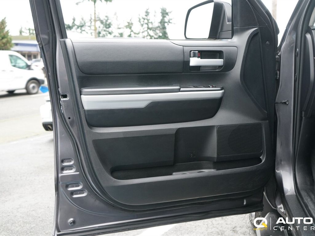 2018 Toyota Tundra  - 22972932 - 11