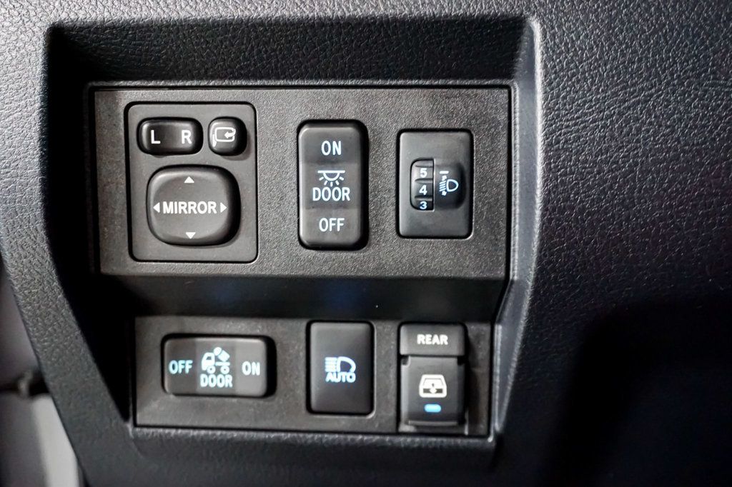 2018 Toyota Tundra *1794 Edition* *5.7L V8* *CrewMax* *4x4* *Only 18k Miles*  - 23040602 - 55