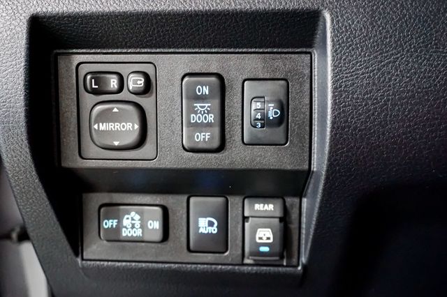 2018 Toyota Tundra *1794 Edition* *5.7L V8* *CrewMax* *4x4* *Only 18k Miles*  - 23040602 - 55