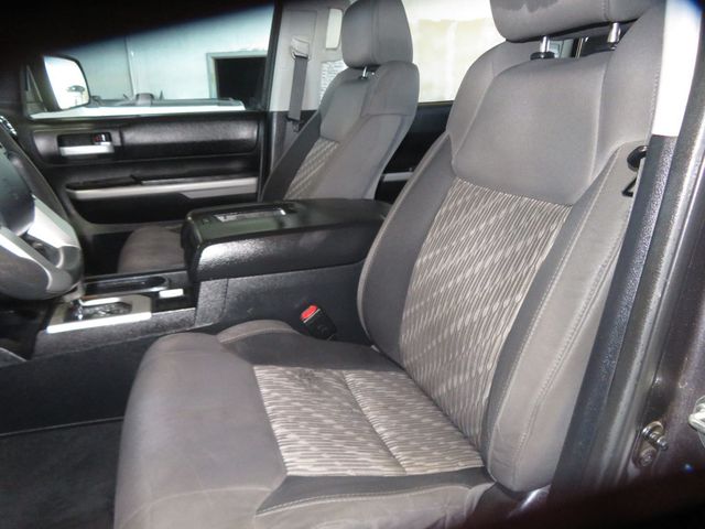 2018 Toyota Tundra 1OWNER CREWMAX SR5 4X4 ARIZONA TRUCK EXTRA CLEAN  - 22935915 - 23