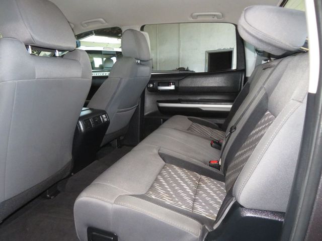 2018 Toyota Tundra 1OWNER CREWMAX SR5 4X4 ARIZONA TRUCK EXTRA CLEAN  - 22935915 - 26