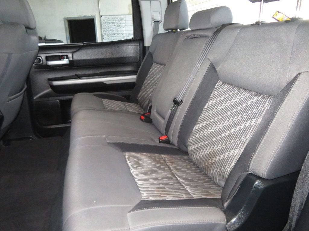 2018 Toyota Tundra 1OWNER CREWMAX SR5 4X4 ARIZONA TRUCK EXTRA CLEAN - 22935915 - 28