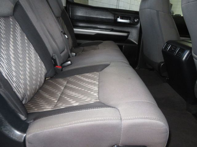 2018 Toyota Tundra 1OWNER CREWMAX SR5 4X4 ARIZONA TRUCK EXTRA CLEAN  - 22935915 - 32