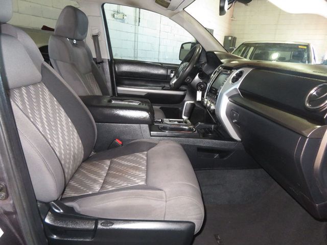 2018 Toyota Tundra 1OWNER CREWMAX SR5 4X4 ARIZONA TRUCK EXTRA CLEAN  - 22935915 - 35