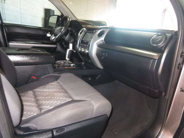 2018 Toyota Tundra 1OWNER CREWMAX SR5 4X4 ARIZONA TRUCK EXTRA CLEAN  - 22935915 - 36