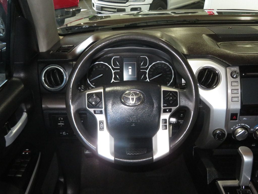 2018 Toyota Tundra 1OWNER CREWMAX SR5 4X4 ARIZONA TRUCK EXTRA CLEAN - 22935915 - 40
