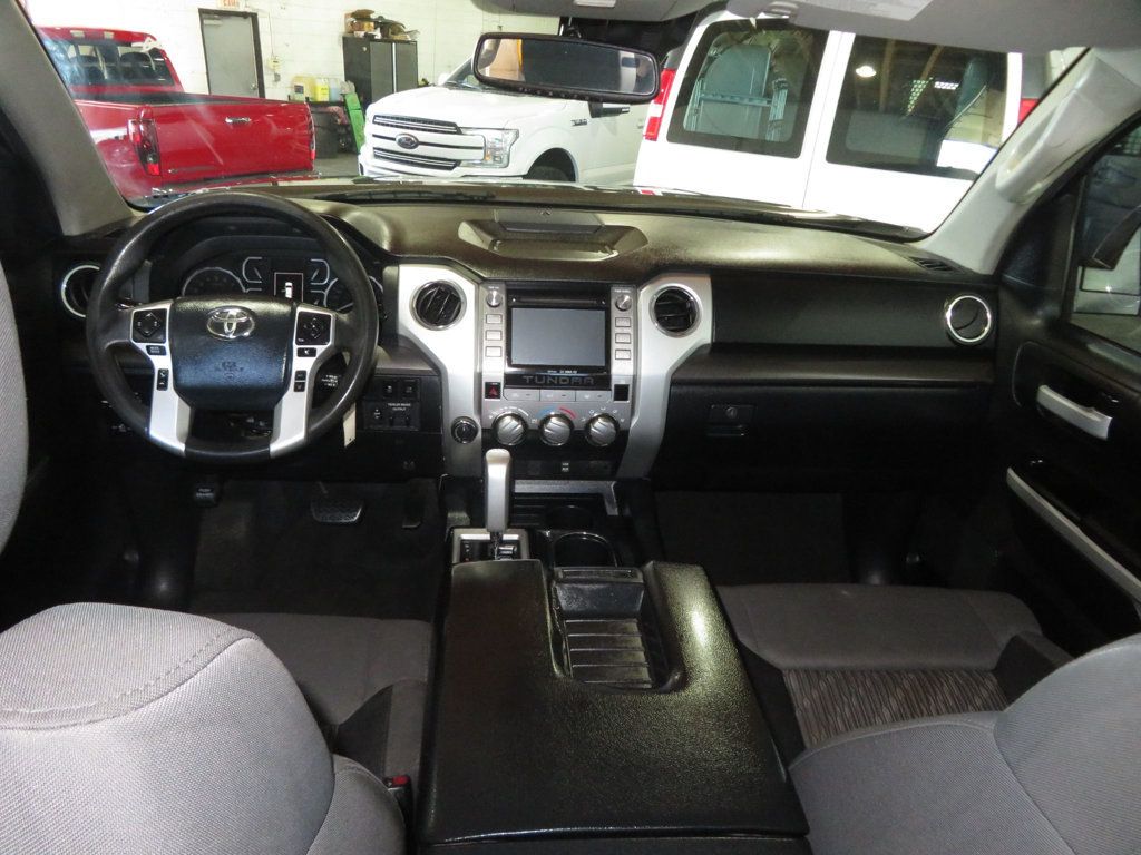 2018 Toyota Tundra 1OWNER CREWMAX SR5 4X4 ARIZONA TRUCK EXTRA CLEAN - 22935915 - 43