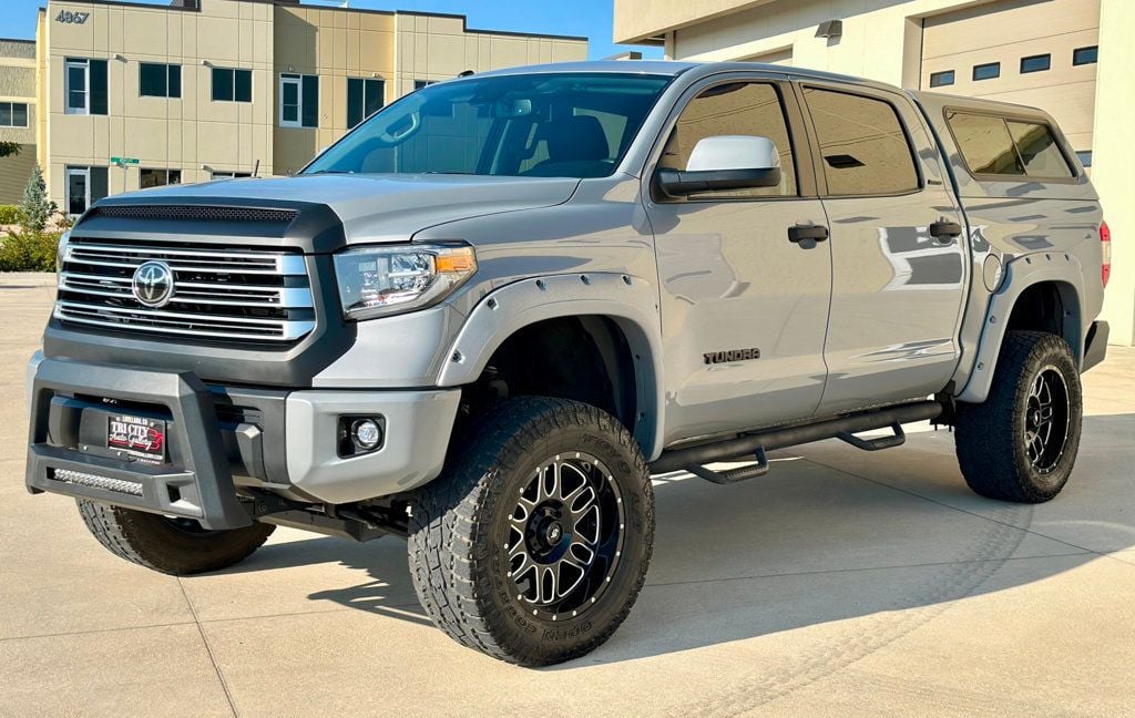 2018 Toyota Tundra 2018 TOYOTA TUNDRA LIMITED 5.7L V8 LIFTED CREWMAX 4X4 - 22587410 - 2