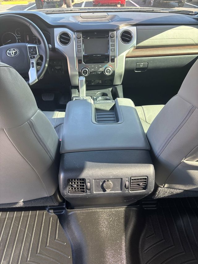 2018 Toyota Tundra 4WD Limited CrewMax 5.5' Bed 5.7L - 23082830 - 7