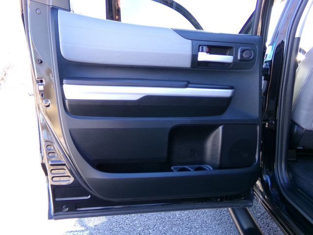2018 Toyota Tundra 4WD Limited CrewMax 5.5' Bed 5.7L FFV - 22960162 - 10