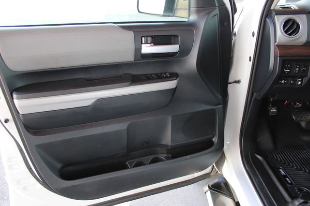 2018 Toyota Tundra 4WD Limited Double Cab 6.5' Bed 5.7L FFV - 23058675 - 16