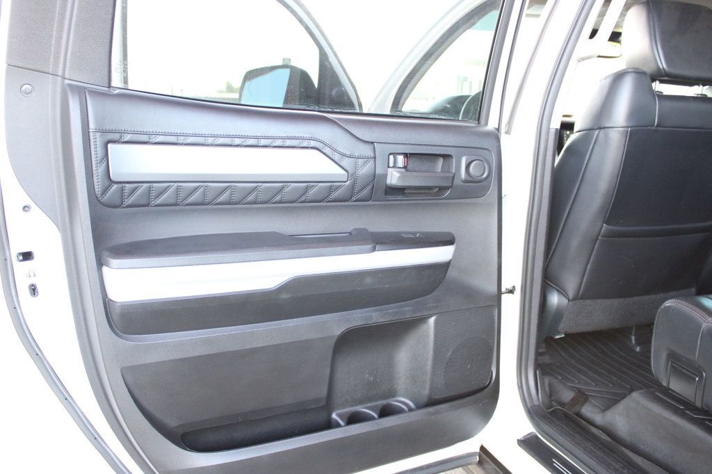 2018 Toyota Tundra 4WD Platinum CrewMax 5.5' Bed 5.7L FFV - 23081769 - 11